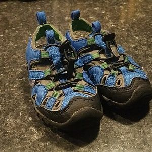 Gander Mountain toddler boy size 8 sandals